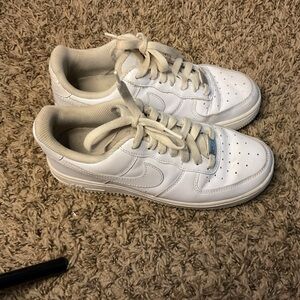 Nike Air Force Sneakers Classic Low-Top Design